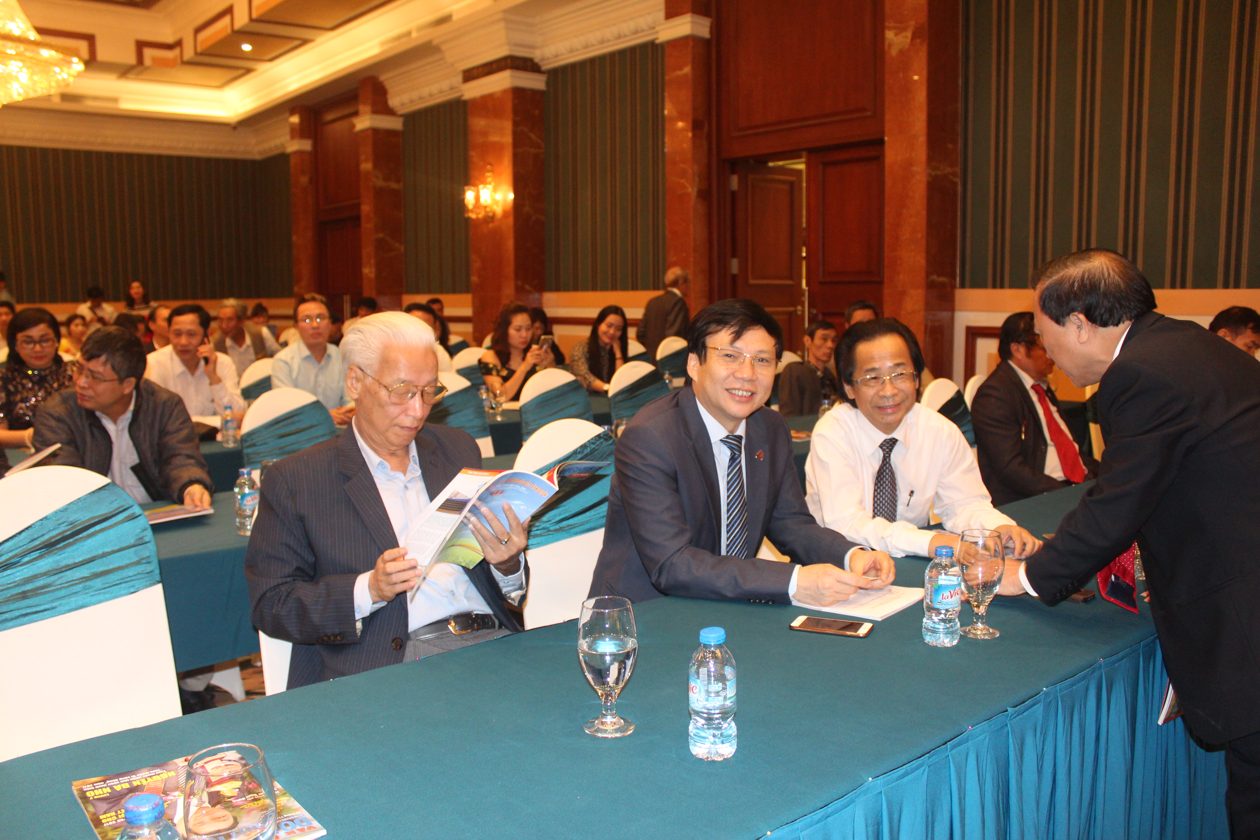Tạp Chí Văn Hóa Doanh Nghiệp Việt Nam