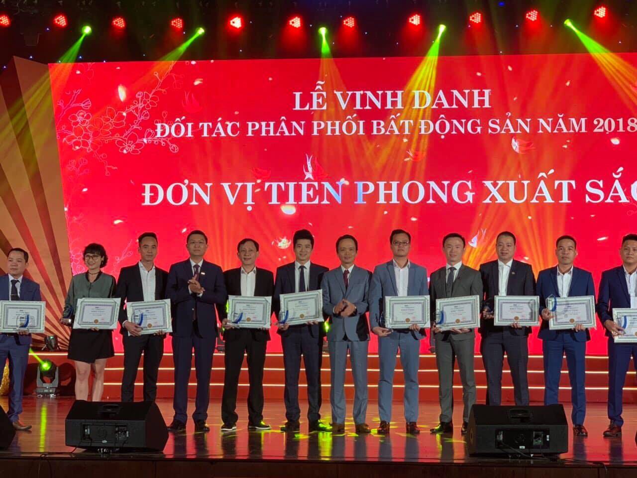 TNHH Bất Động Sản SKYHOME