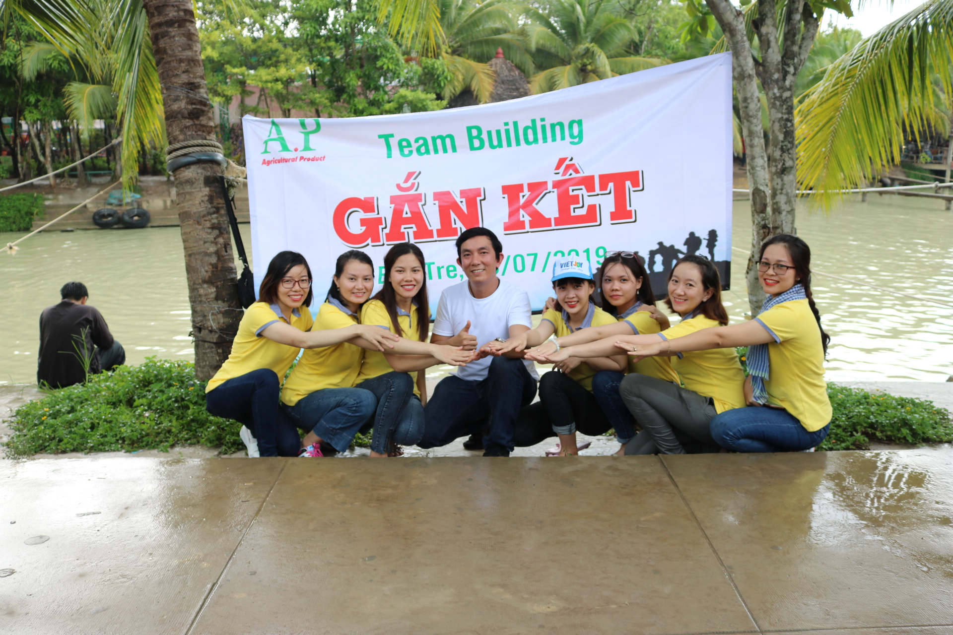 CTY TNHH TM DV A.P VIỆT NAM